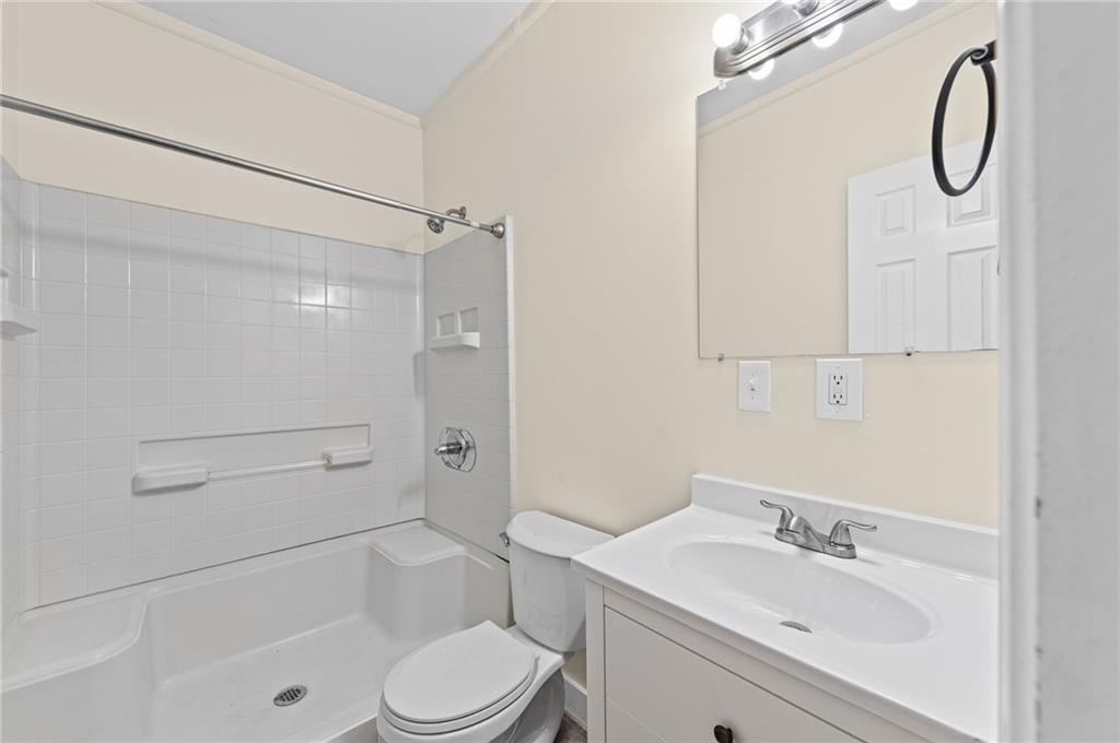 743 Kickapoo Street Property Photo 17