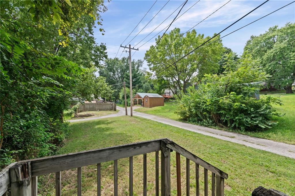743 Kickapoo Street Property Photo 18