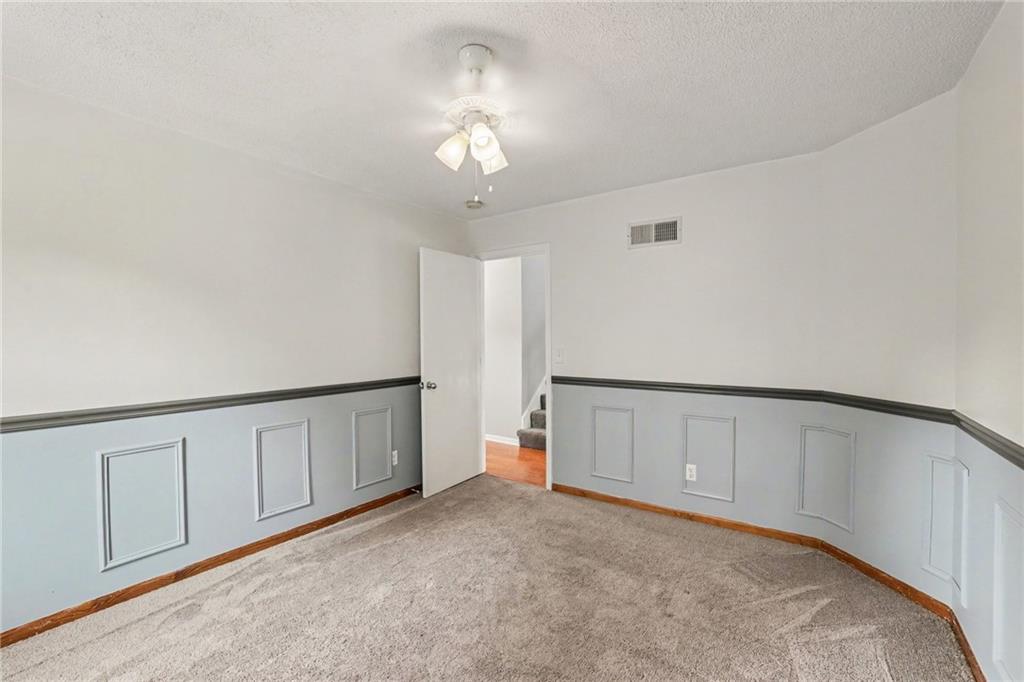 226 N Sunset Lane Property Photo 9