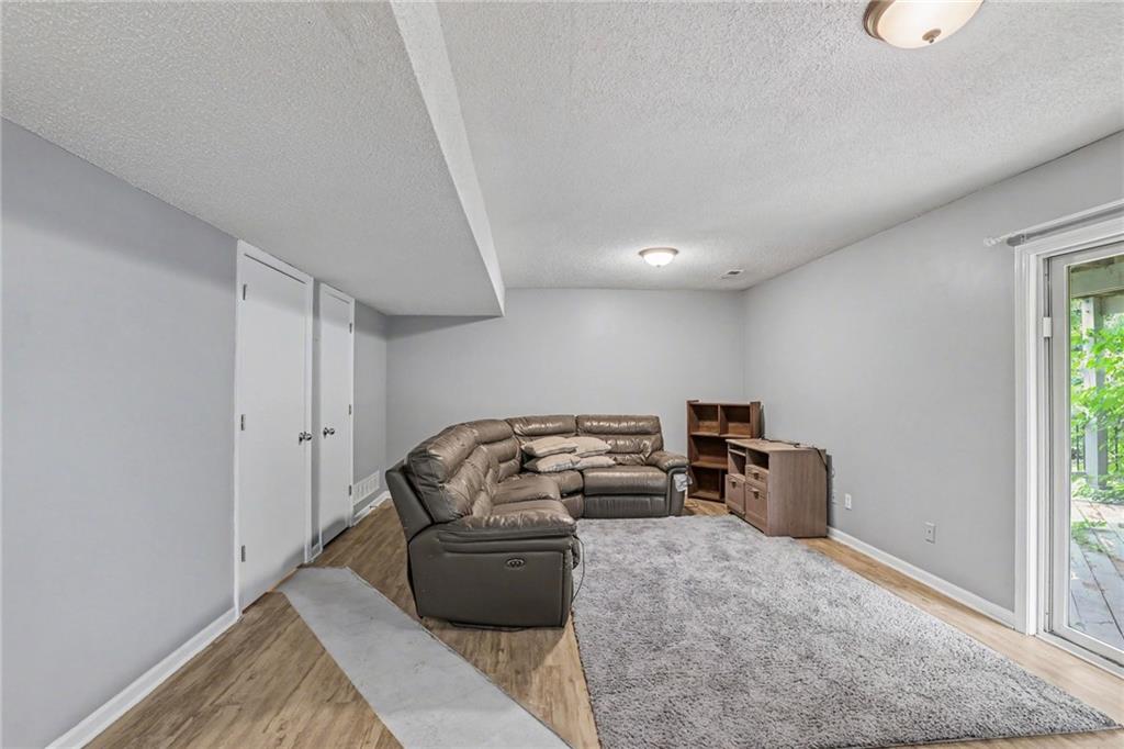 226 N Sunset Lane Property Photo 18
