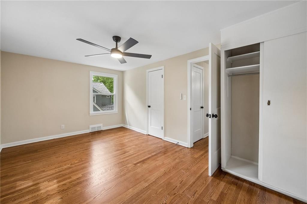 424 E 79th Terrace Property Photo 19