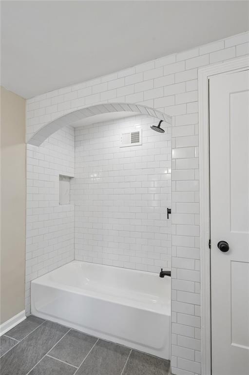 424 E 79th Terrace Property Photo 20