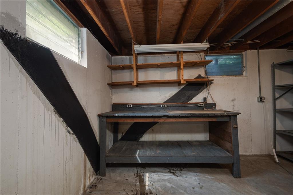 110 S Queen Ridge Drive Property Photo 33