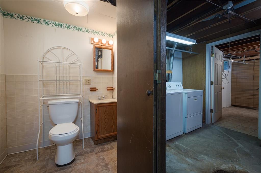 110 S Queen Ridge Drive Property Photo 34