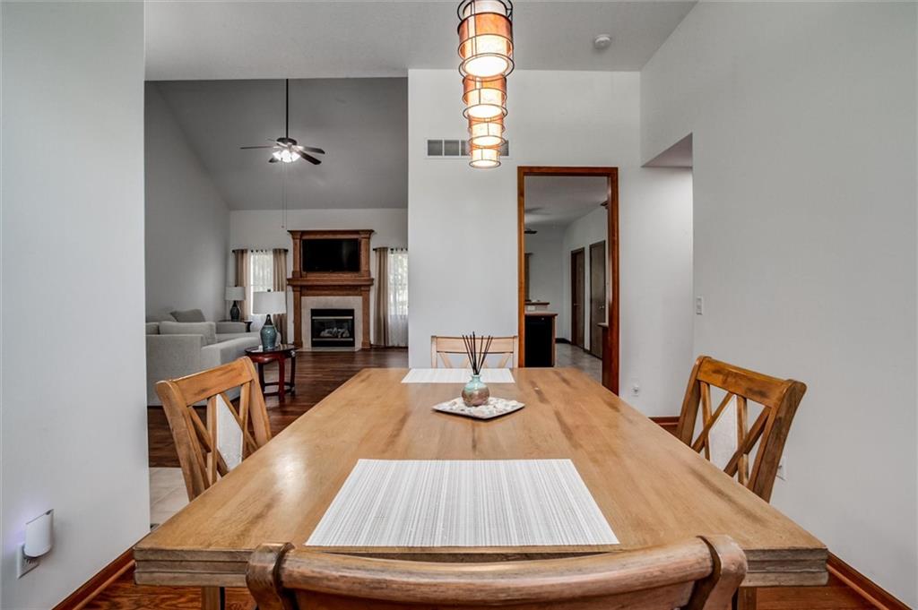 16017 Cedar Street Property Photo 8