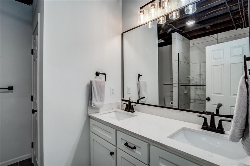 16017 Cedar Street Property Photo 24