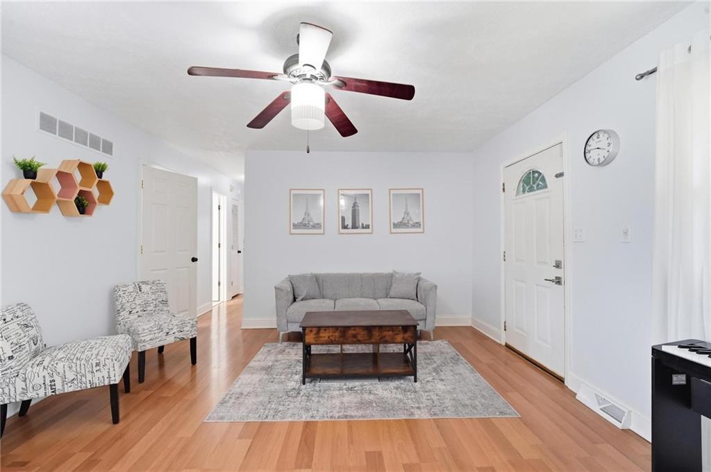 1005 Ne Wien Avenue Property Photo 6