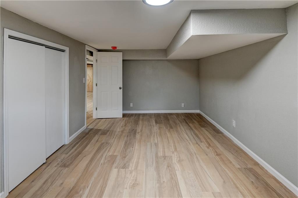 512 Nw Lakeview Road Property Photo 29