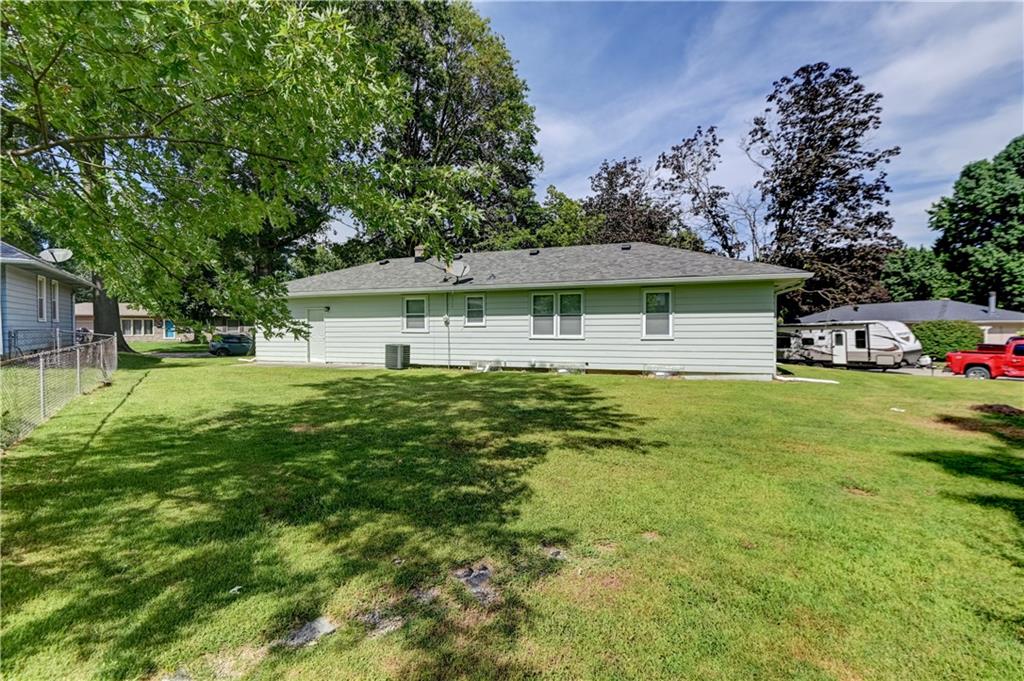 512 Nw Lakeview Road Property Photo 32