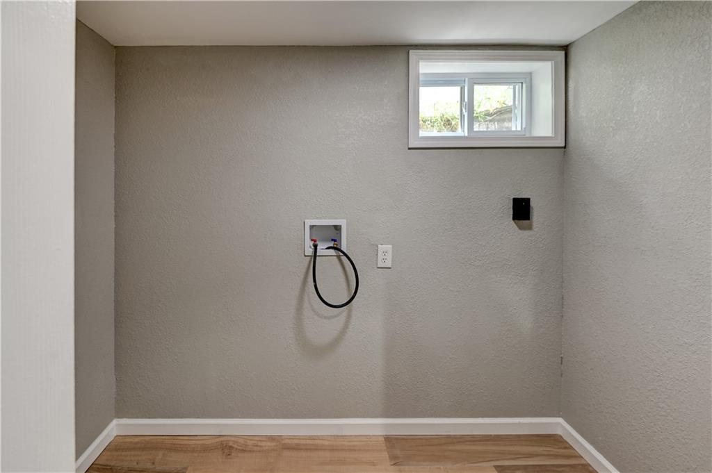 512 Nw Lakeview Road Property Photo 34
