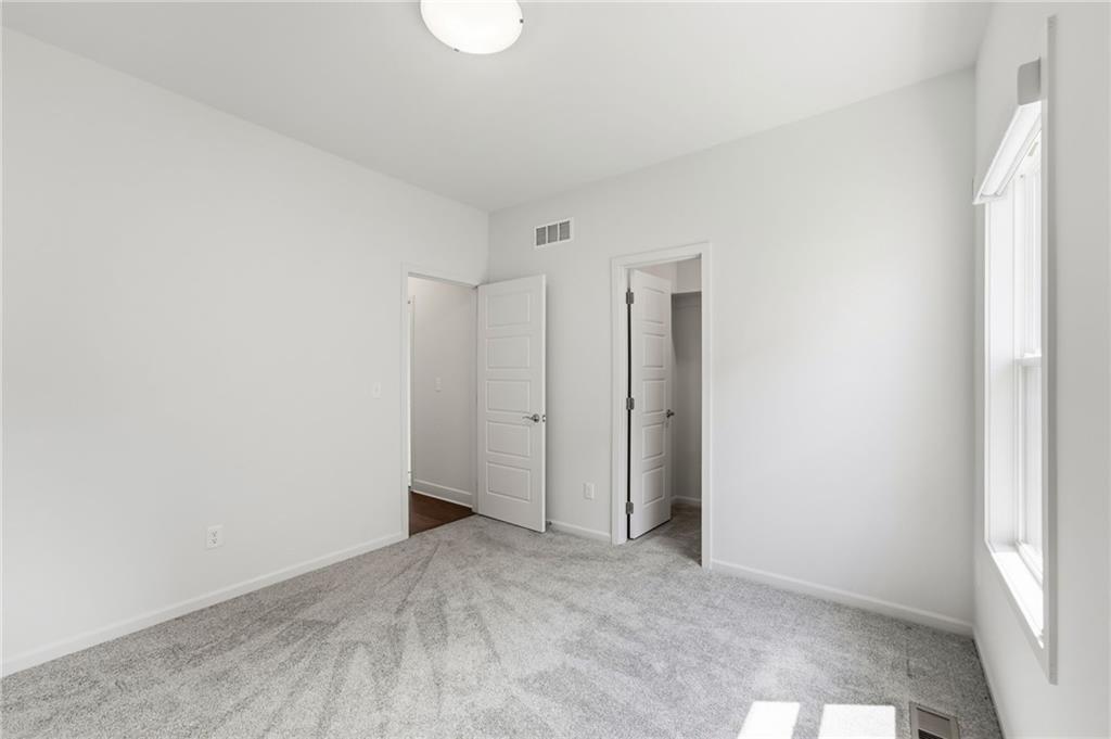 10322 N Winchester Avenue Property Photo 26
