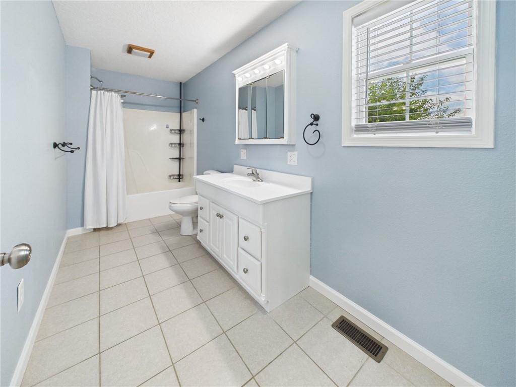 808 Ne 221st Road Property Photo 33