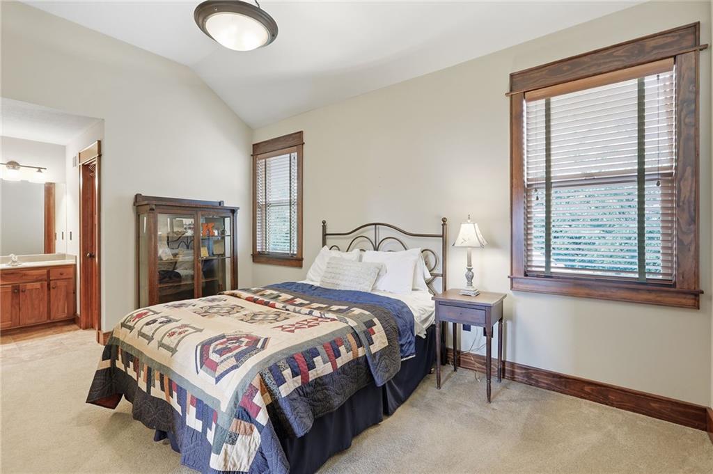 16211 Overbrook Lane Property Photo 44