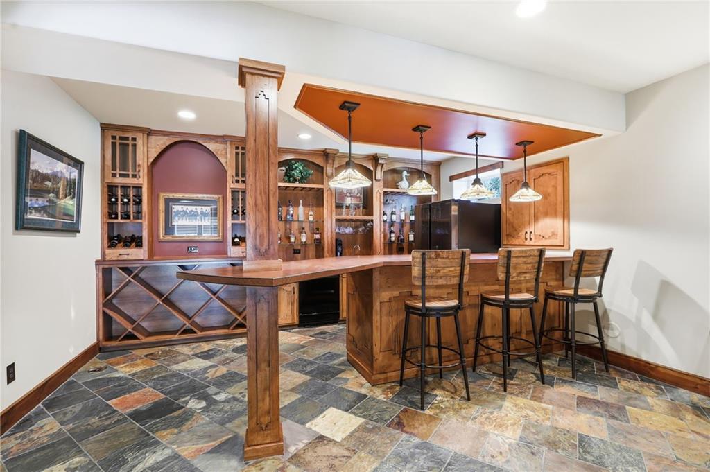 16211 Overbrook Lane Property Photo 45
