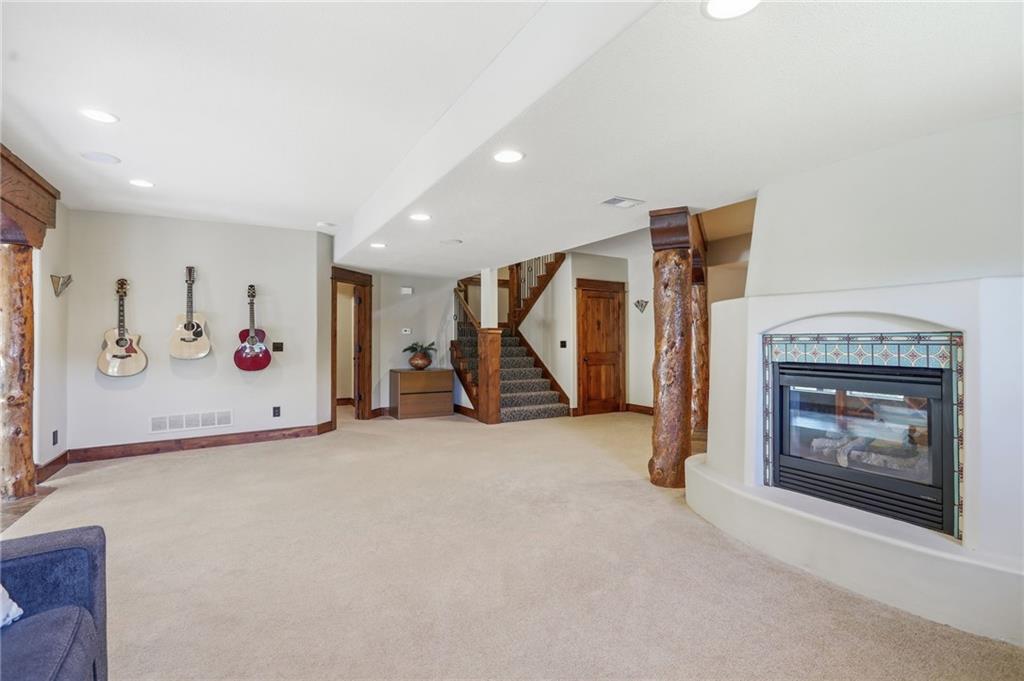 16211 Overbrook Lane Property Photo 52