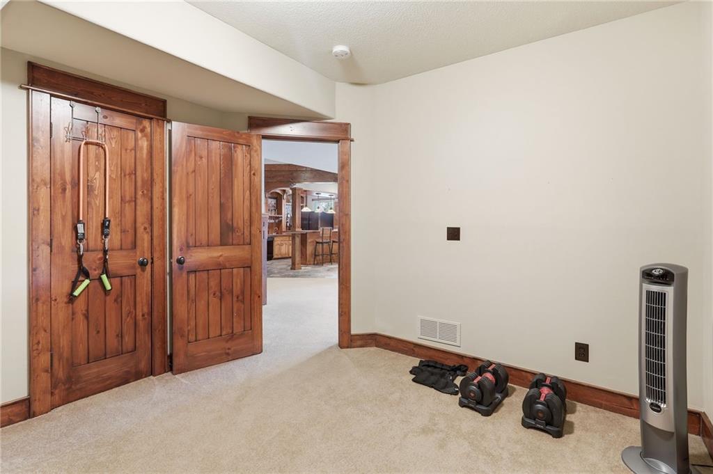 16211 Overbrook Lane Property Photo 57