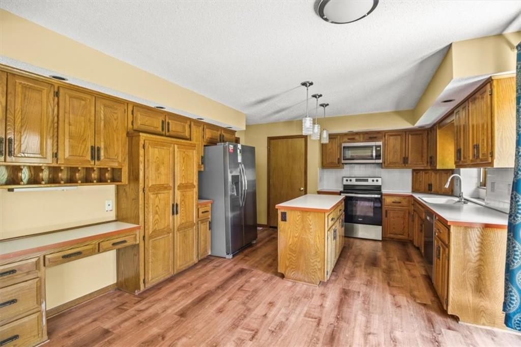 3907 Ne Clearbrook Drive Property Photo 9