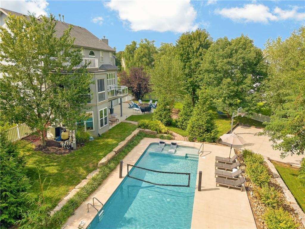 1037 Fox Run Terrace Property Photo 4