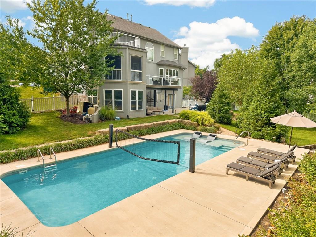1037 Fox Run Terrace Property Photo 16