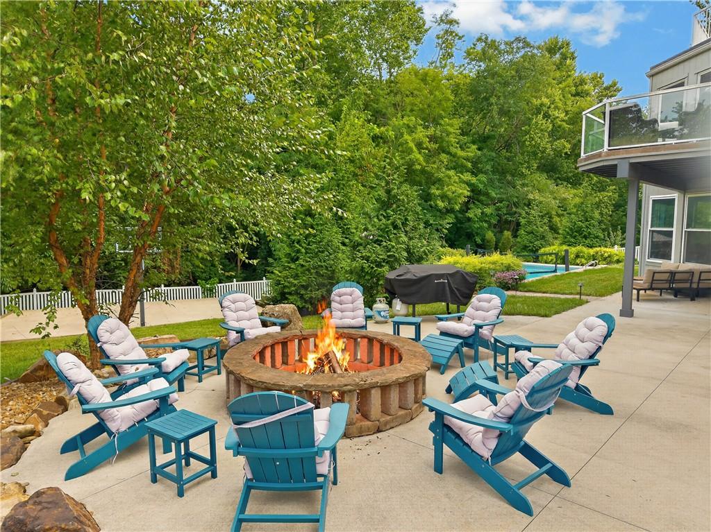 1037 Fox Run Terrace Property Photo 17