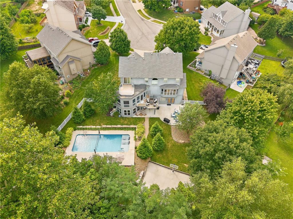 1037 Fox Run Terrace Property Photo 18