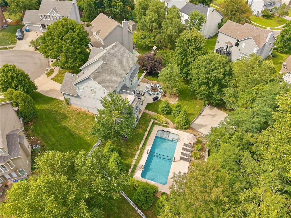 1037 Fox Run Terrace Property Photo 20