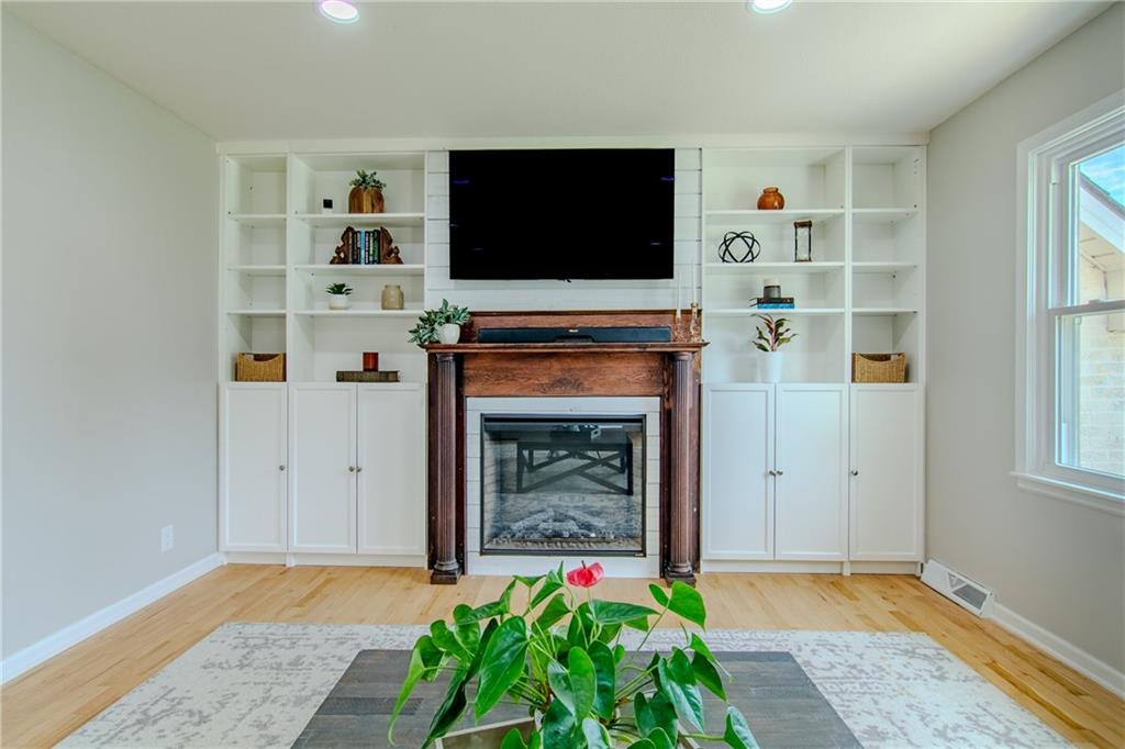 309 Hillcrest Drive Property Photo 10