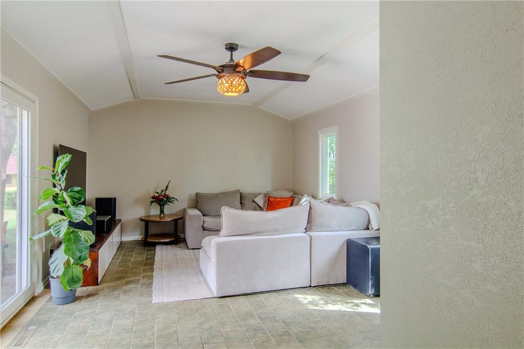 309 Hillcrest Drive Property Photo 21