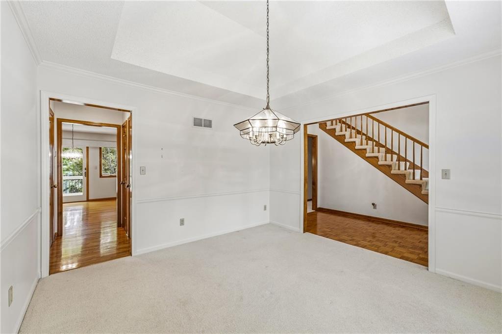 1633 Ne Thames Drive Property Photo 18