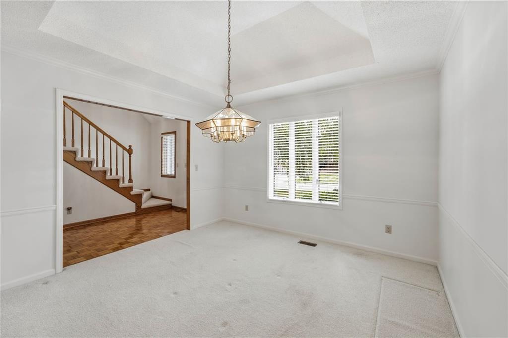 1633 Ne Thames Drive Property Photo 19