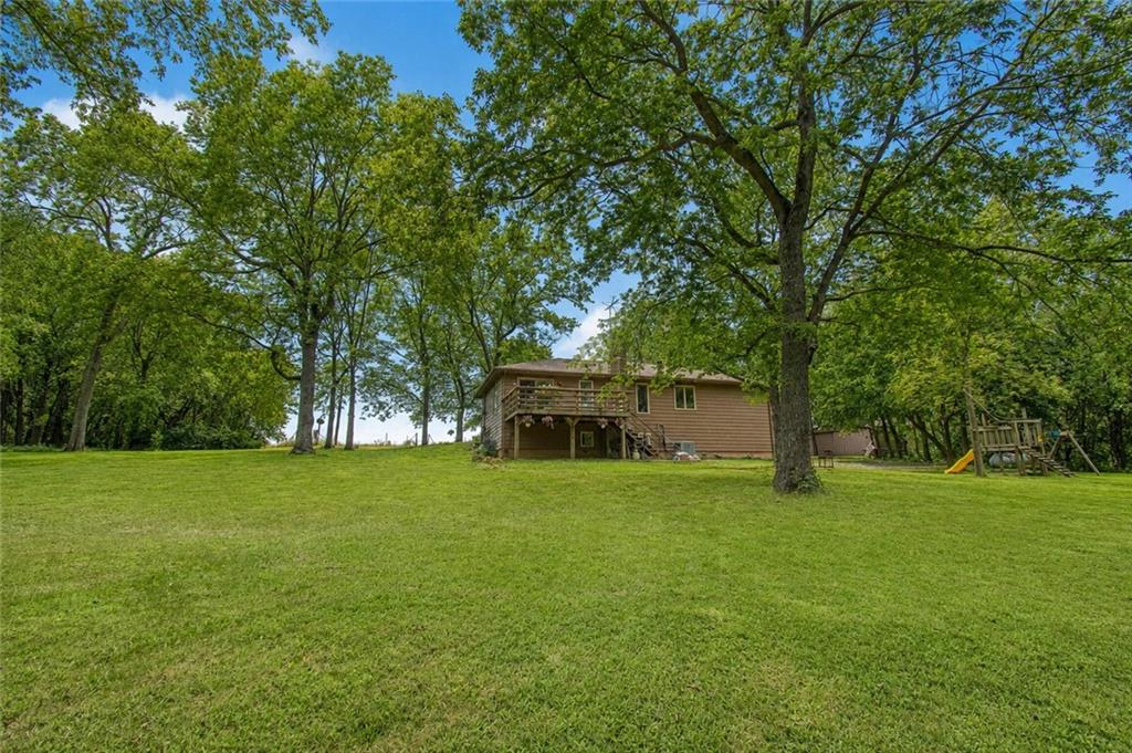 566 E 1000 Road Property Photo 6