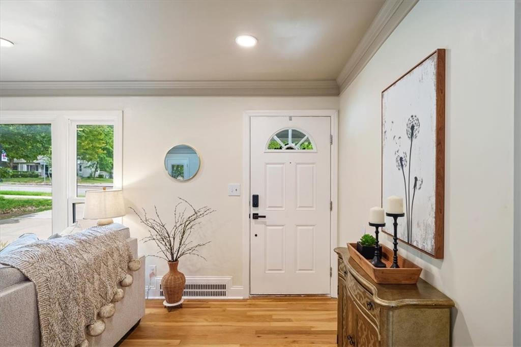 5600 Roe Boulevard Property Photo 6