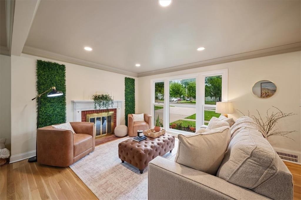5600 Roe Boulevard Property Photo 8
