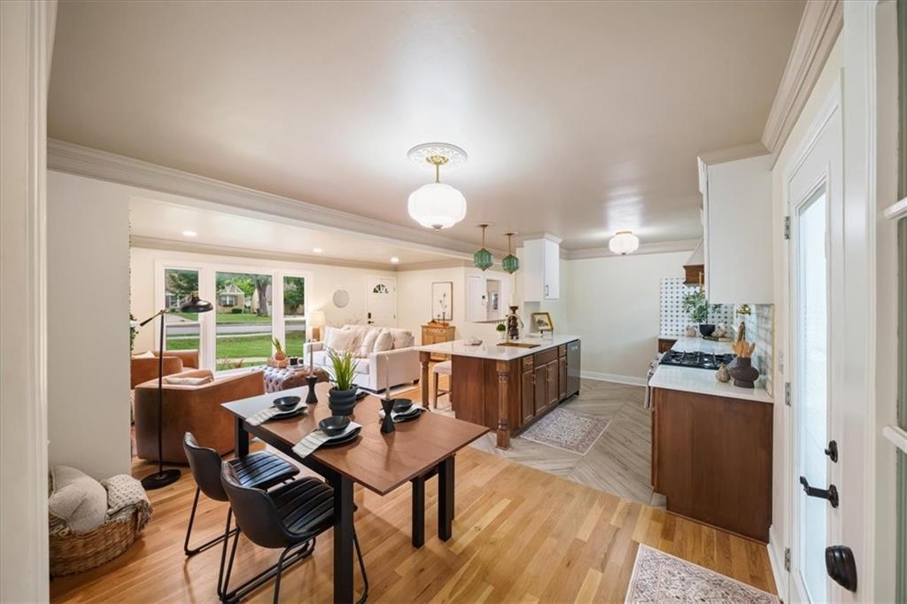5600 Roe Boulevard Property Photo 11