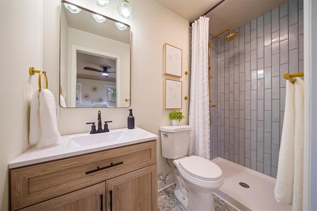 5600 Roe Boulevard Property Photo 22