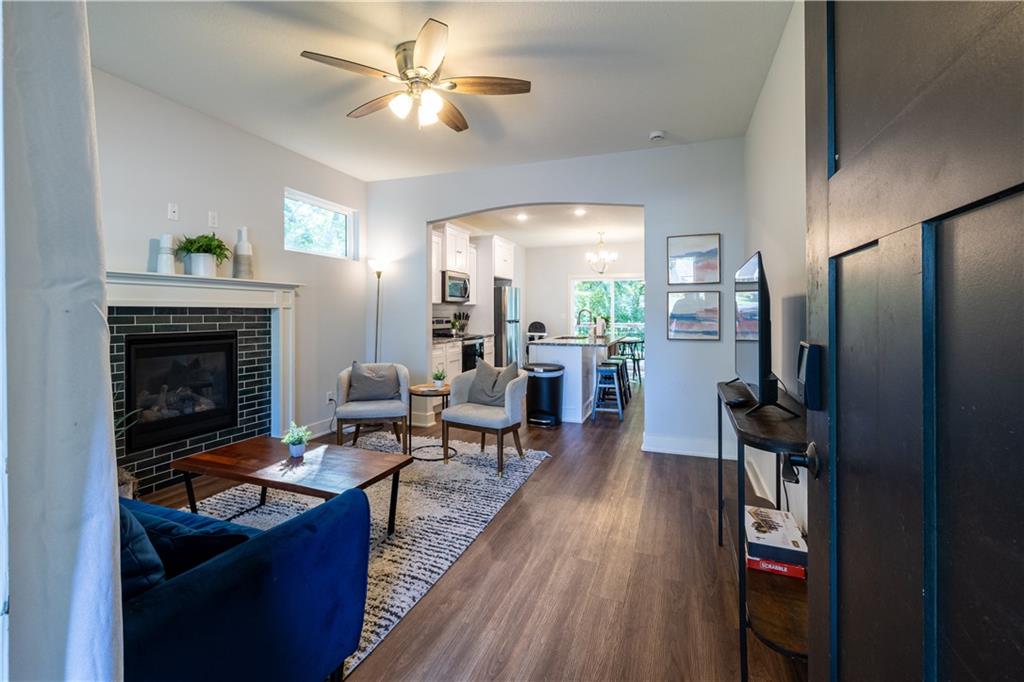 2202 N Woodsbury Road Property Photo 6