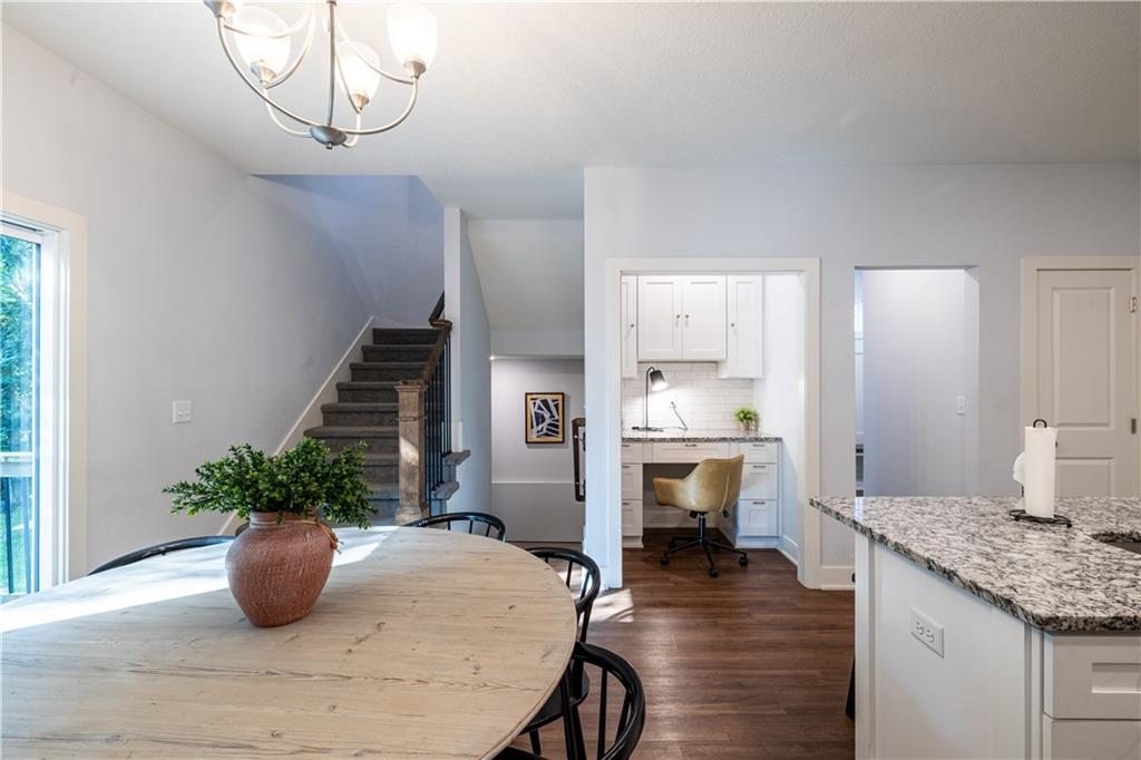 2202 N Woodsbury Road Property Photo 11