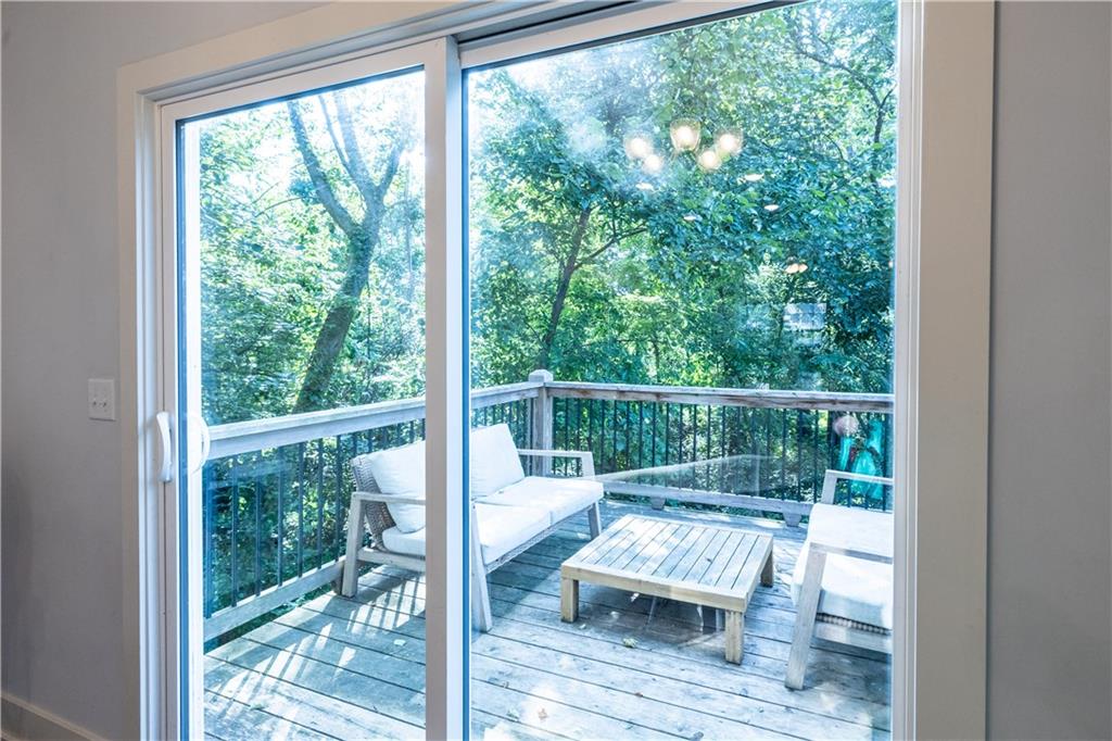 2202 N Woodsbury Road Property Photo 13