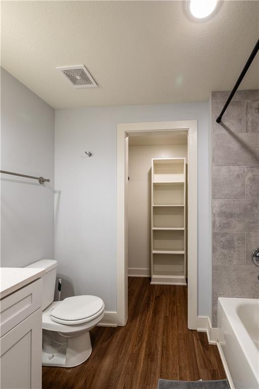 2202 N Woodsbury Road Property Photo 28