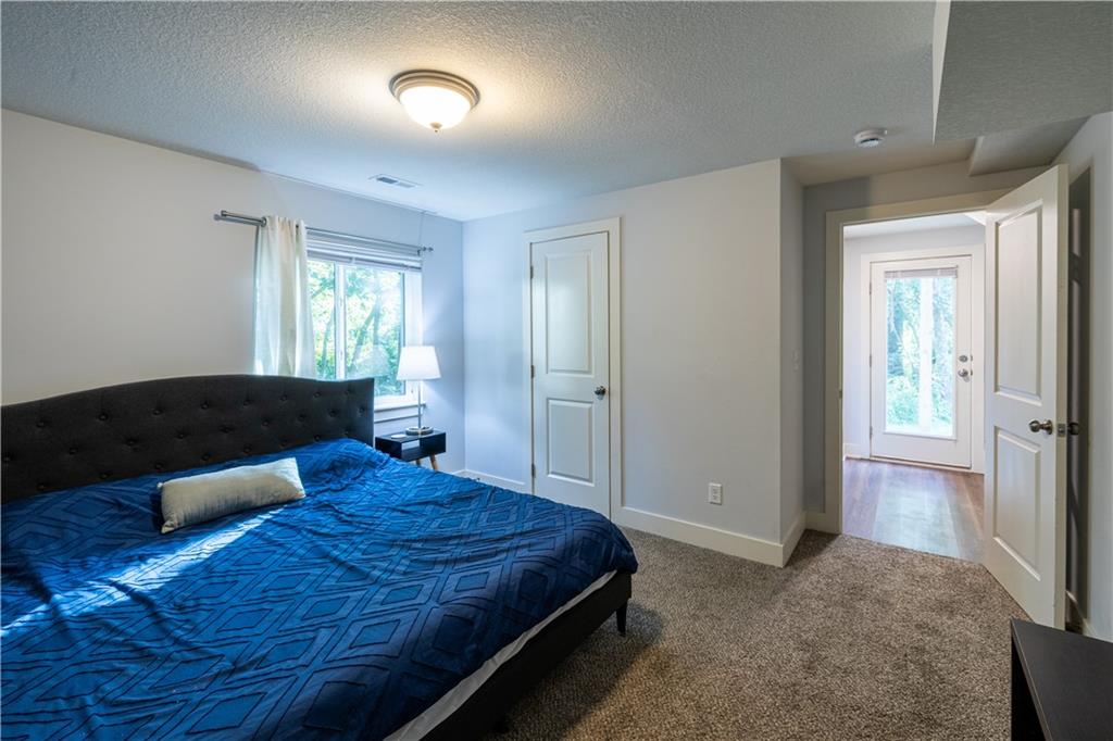 2202 N Woodsbury Road Property Photo 32