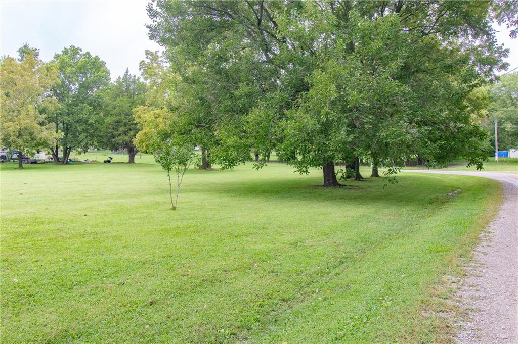 125 Ne 641st Road Property Photo 10