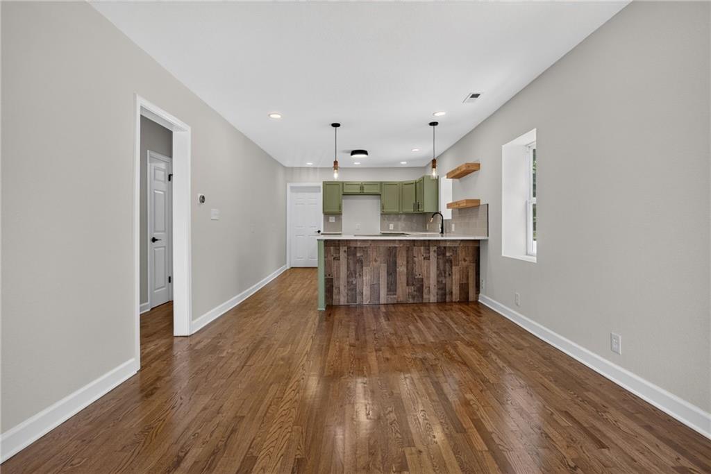 2904 Ne Parvin Road Property Photo 7