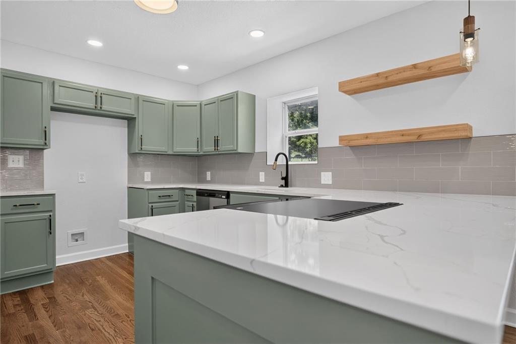 2904 Ne Parvin Road Property Photo 10