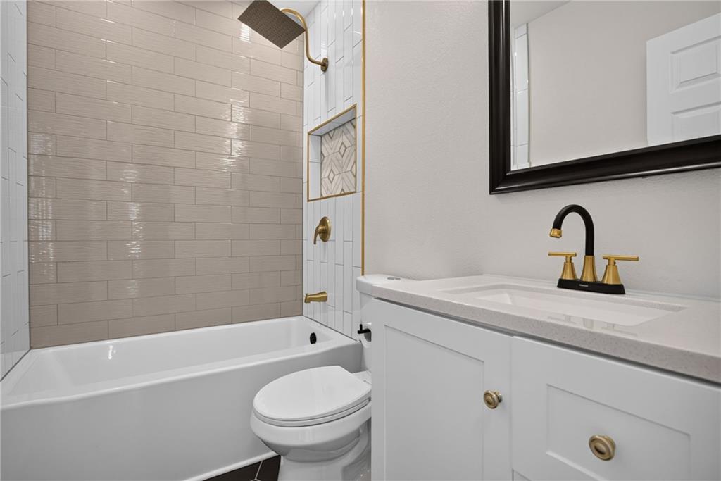 2904 Ne Parvin Road Property Photo 18