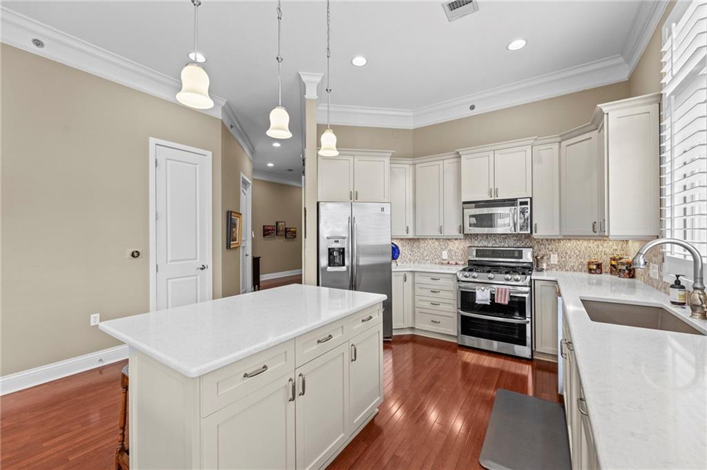 10511 Mission Road Property Photo 16
