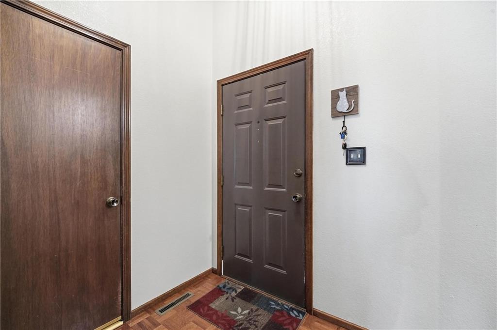 17103 E 45th Street Property Photo 6