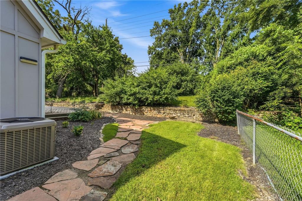 9932 Roe Avenue Property Photo 45