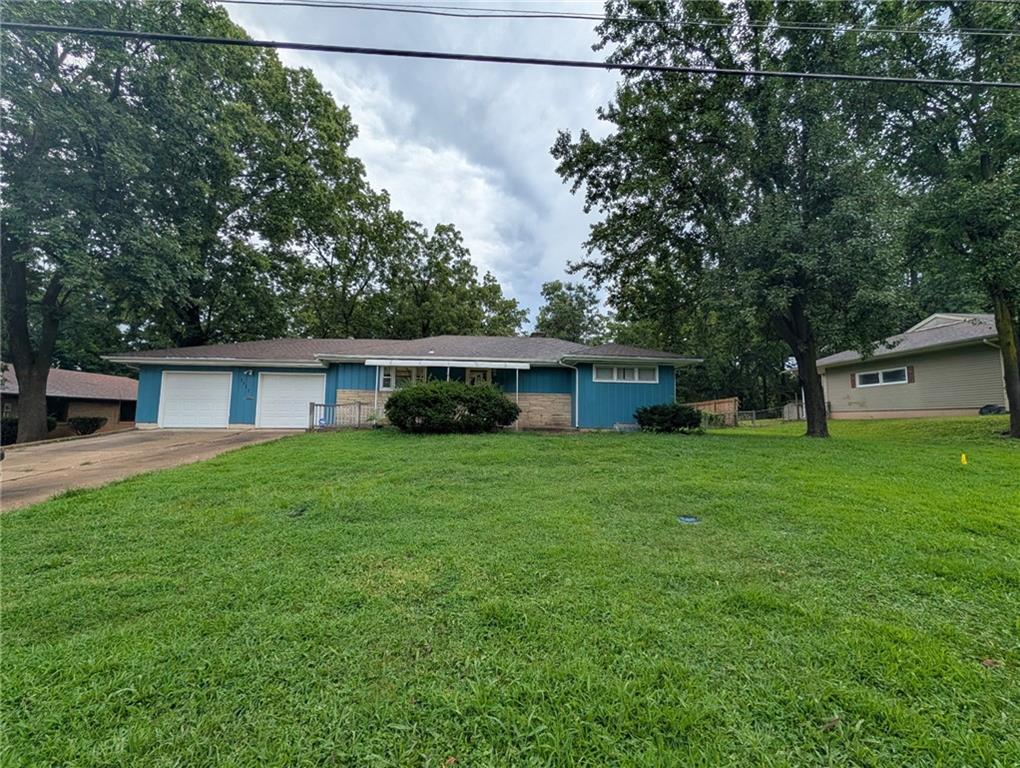 3511 S Northern Avenue Property Photo 1