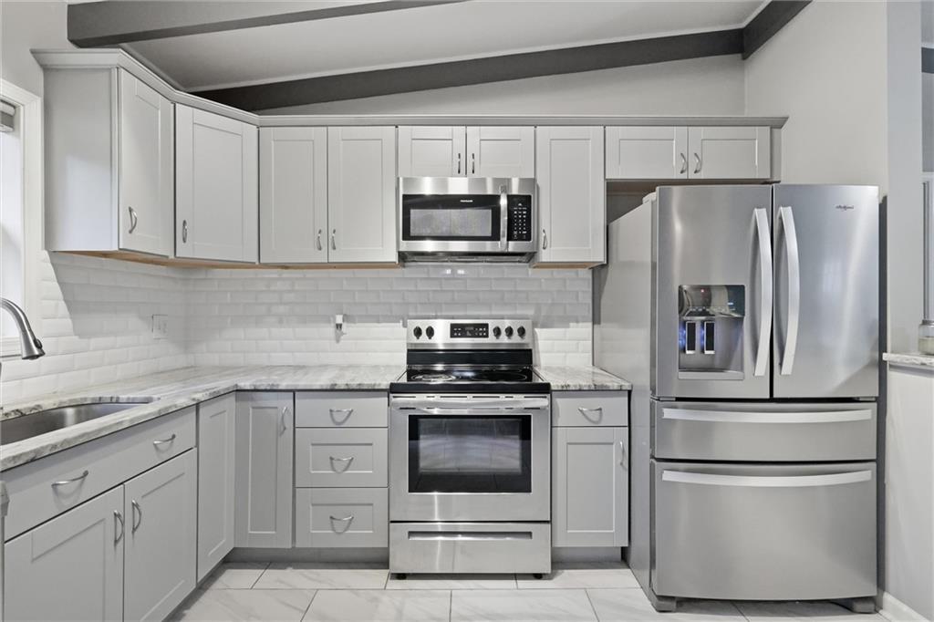 812 W Brown Street Property Photo 14