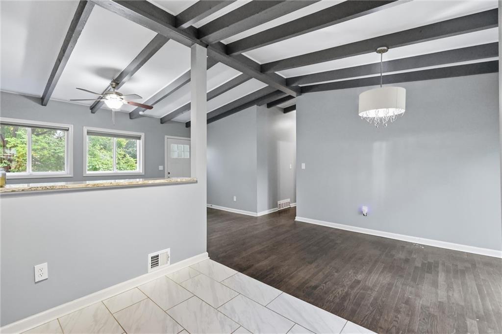 812 W Brown Street Property Photo 18